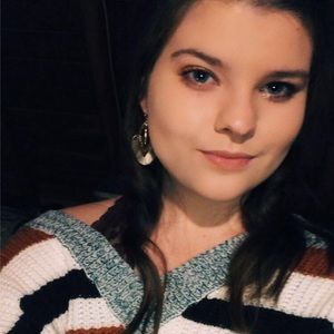 Meet your Posher, Holli